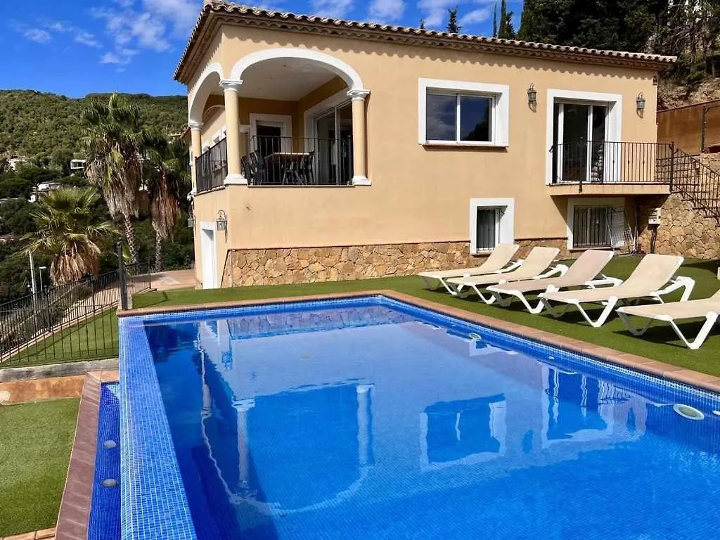 Villa Casa Mas Ambros Con Piscina Desbordante Calonge