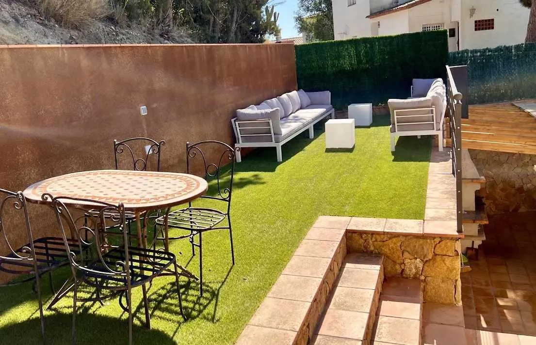 Villa Casa Mas Ambros Con Piscina Desbordante Calonge