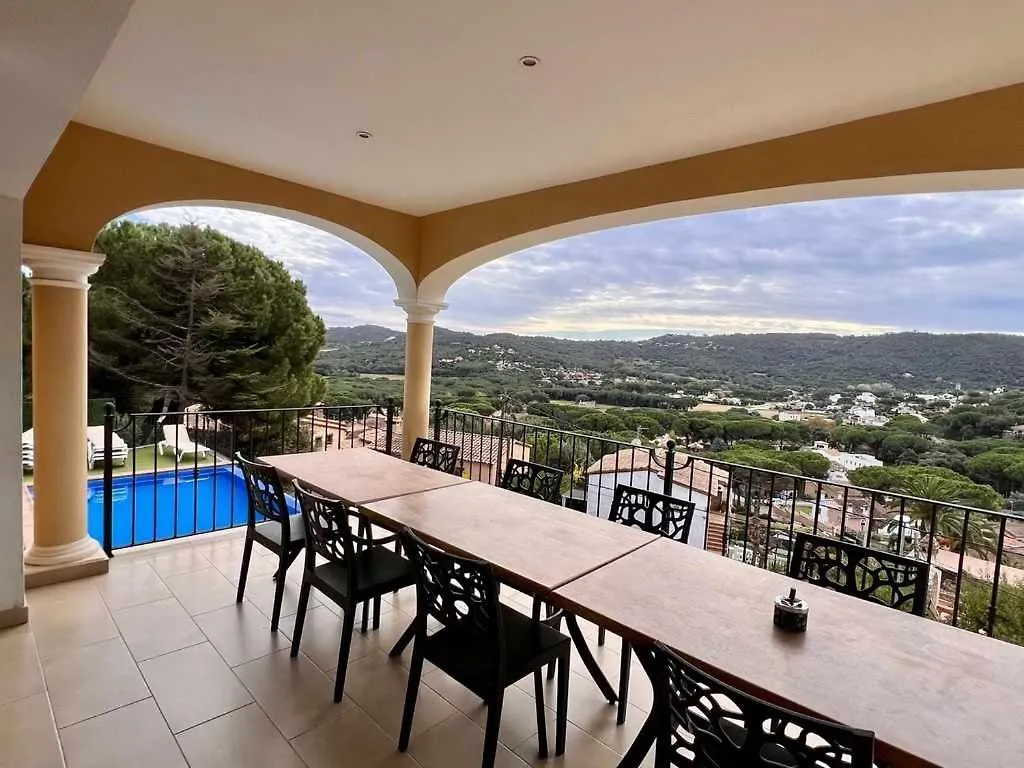 Casa Mas Ambros Con Piscina Desbordante Villa Calonge
